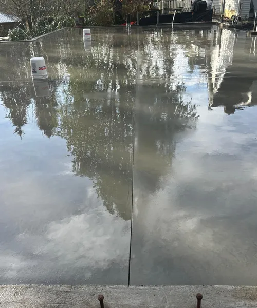 Hard Trowel Shop Slab , Saw Cut Control Joints in Sammamish 